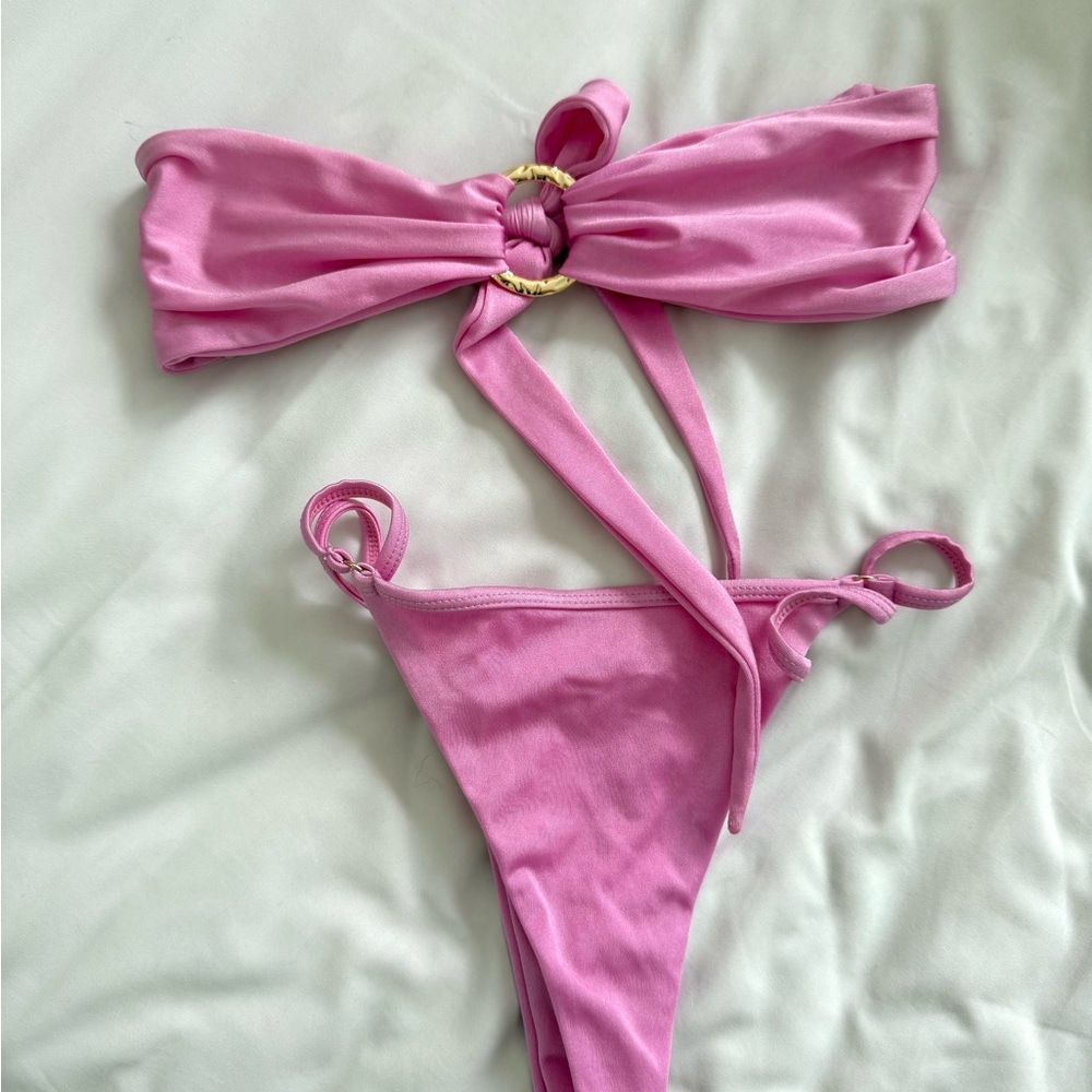 Cece Profumo Bandeau top XS
Jane Profumo Bikini Bottom M